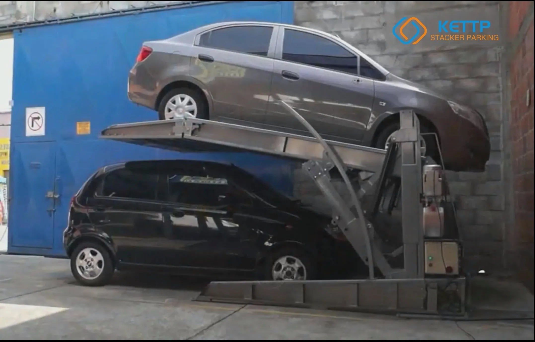 Load video: 2TT 2 levels tilting parking lift by KETTP